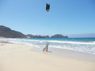 Kitesurfing