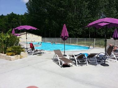 Caravan in Rauzan (Dordogne) or holiday homes and vacation rentals