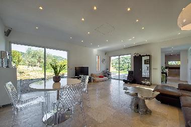 Villa in Grasse (Alpes-Maritimes) or holiday homes and vacation rentals