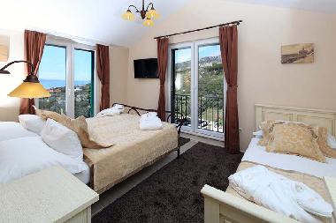 Villa in Makarska (Splitsko-Dalmatinska) or holiday homes and vacation rentals