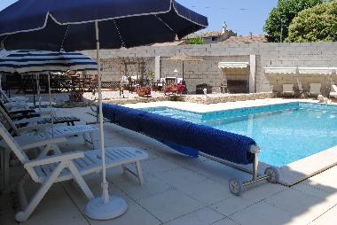 Holiday House in chateauneuf de gadagne (Vaucluse) or holiday homes and vacation rentals