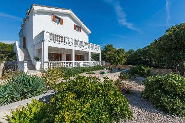 Villa in Pirovac (Sibensko-Kninska) or holiday homes and vacation rentals