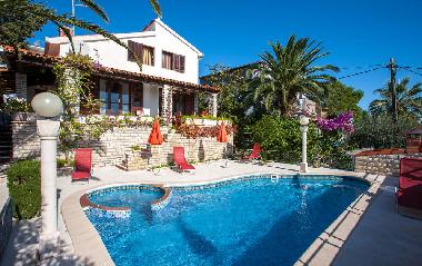 Villa in Seget Vranjica (Splitsko-Dalmatinska) or holiday homes and vacation rentals