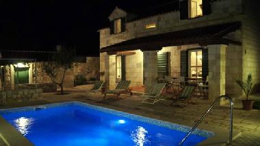 Bed and Breakfast in Vrsine (Splitsko-Dalmatinska) or holiday homes and vacation rentals