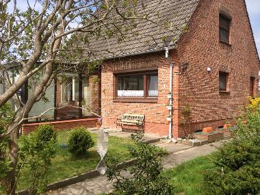 Holiday House in Offenbttel/Dithmarschen (Nordsee-Festland) or holiday homes and vacation rentals