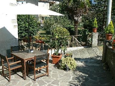 Bed and Breakfast in Brandeglio (Lucca) or holiday homes and vacation rentals