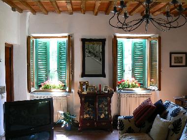 Bed and Breakfast in Brandeglio (Lucca) or holiday homes and vacation rentals
