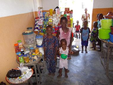 Holiday House in HOUEYOGBE (Mono) or holiday homes and vacation rentals