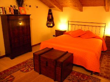 EAST APARTMENT BEDROOM