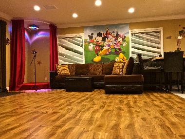 Holiday House in Anaheim (California) or holiday homes and vacation rentals
