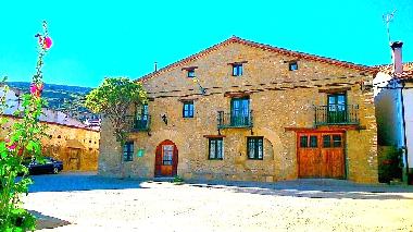 Holiday House in Terriente (Teruel) or holiday homes and vacation rentals