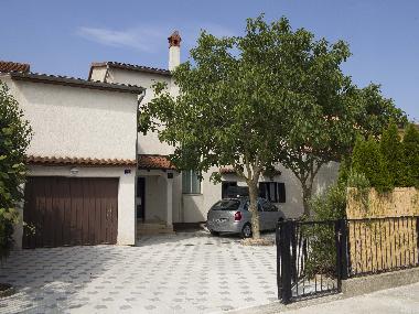 Holiday House in Fazana (Istarska) or holiday homes and vacation rentals