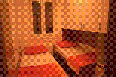 2. single room with 2 beds