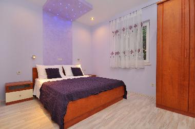 Holiday House in Duce (Splitsko-Dalmatinska) or holiday homes and vacation rentals