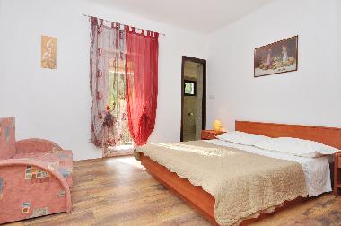 Holiday House in Duce (Splitsko-Dalmatinska) or holiday homes and vacation rentals