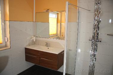 Holiday House in Ghren-Lebbin (Mecklenburgische Seenplatte) or holiday homes and vacation rentals