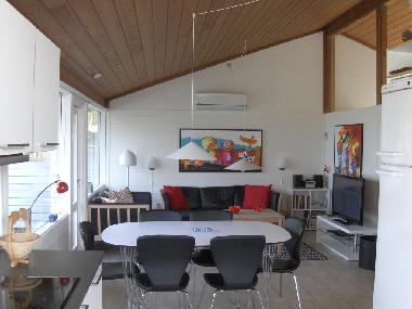 Everything in the house has been renovated. Floor Heating