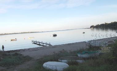 To idyllic beach in quiet natural environment only about 150 M.