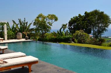 Villa in Temukus / Lovina (Bali) or holiday homes and vacation rentals