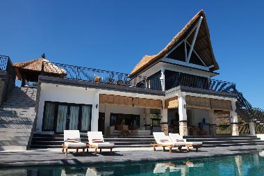 Villa in Temukus / Lovina (Bali) or holiday homes and vacation rentals