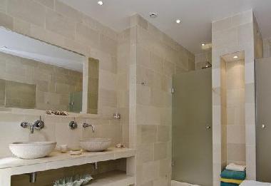 Bed and Breakfast in Saint-Marc-Jaumegarde (Alpes-Maritimes) or holiday homes and vacation rentals