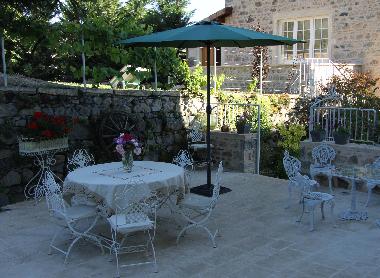 Holiday House in Saint L�ger sous la Bussi�re (Sa�ne-et-Loire) or holiday homes and vacation rentals