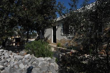 Holiday House in Pučića (Splitsko-Dalmatinska) or holiday homes and vacation rentals