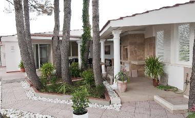 Holiday House in Split (Splitsko-Dalmatinska) or holiday homes and vacation rentals