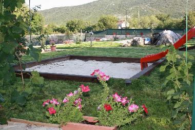 Villa in Bristivica (Splitsko-Dalmatinska) or holiday homes and vacation rentals