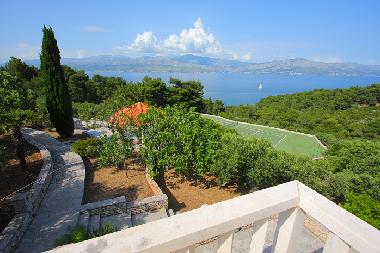 Holiday House in Brac (Splitsko-Dalmatinska) or holiday homes and vacation rentals