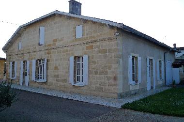 Holiday House in Castillon la Bataille (Gironde) or holiday homes and vacation rentals