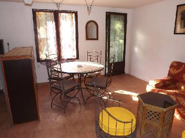 Holiday Apartment in isle sur la sorgue (Vaucluse) or holiday homes and vacation rentals