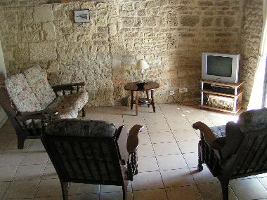 Columba, Living area