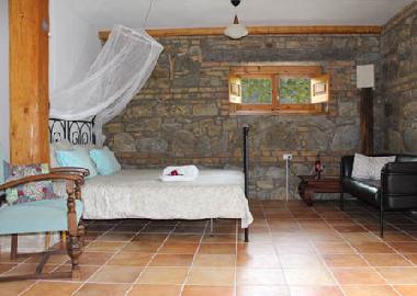 Holiday Apartment in Montebello di Bertona (Pescara) or holiday homes and vacation rentals