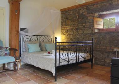 Holiday Apartment in Montebello di Bertona (Pescara) or holiday homes and vacation rentals