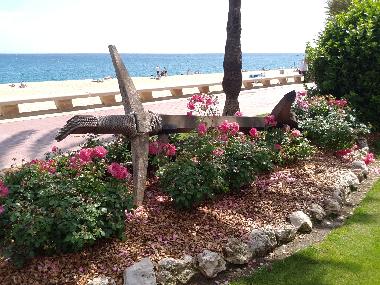 Beach Promenade (only 1-walking-minute from the apartment)