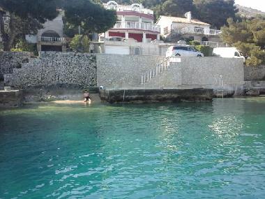 Holiday Apartment in Primoten (Sibensko-Kninska) or holiday homes and vacation rentals