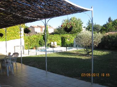 Villa in flaux (Gard) or holiday homes and vacation rentals