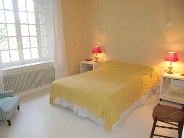 bedroom with view on the beautiful garde