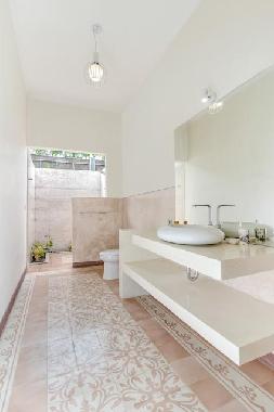 Villa in banjar gunung (Bali) or holiday homes and vacation rentals