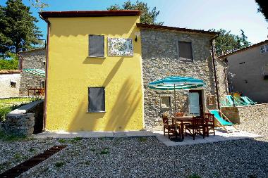 Bed and Breakfast in Vernio (Prato) or holiday homes and vacation rentals