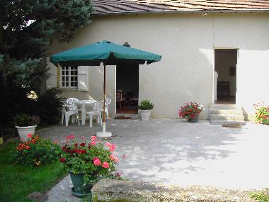 Holiday House in CHAMBILLY (Sa�ne-et-Loire) or holiday homes and vacation rentals
