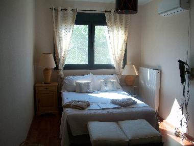 Villa in MARKOPOULO (Attiki) or holiday homes and vacation rentals
