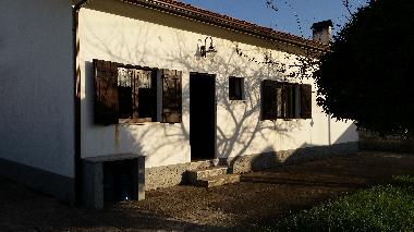 Holiday House in Vila praia d'ancora (Norte) or holiday homes and vacation rentals