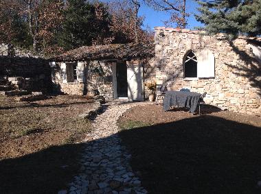 Holiday House in Caseneuve (Vaucluse) or holiday homes and vacation rentals