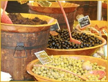 Holiday House in Caseneuve (Vaucluse) or holiday homes and vacation rentals