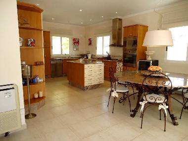 Villa in Albir / Alfaz del Pi (Alicante / Alacant) or holiday homes and vacation rentals