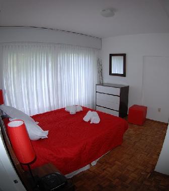 Holiday Apartment in 3.000.000 (Montevideo) or holiday homes and vacation rentals