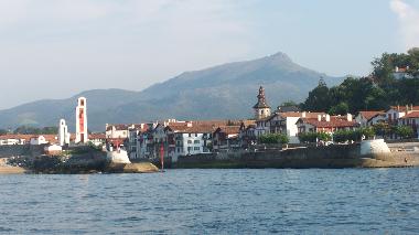 Bed and Breakfast in Ciboure (Pyrnes-Atlantiques) or holiday homes and vacation rentals