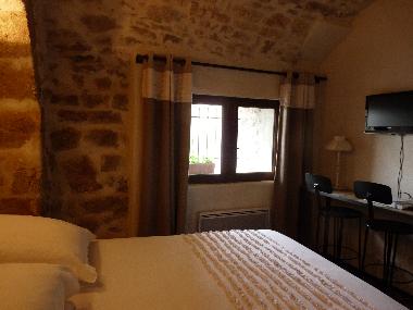 Bed and Breakfast in Teyran (H�rault) or holiday homes and vacation rentals